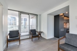 1207-1480 Howe Street Vancouver, BC V6Z 1C4