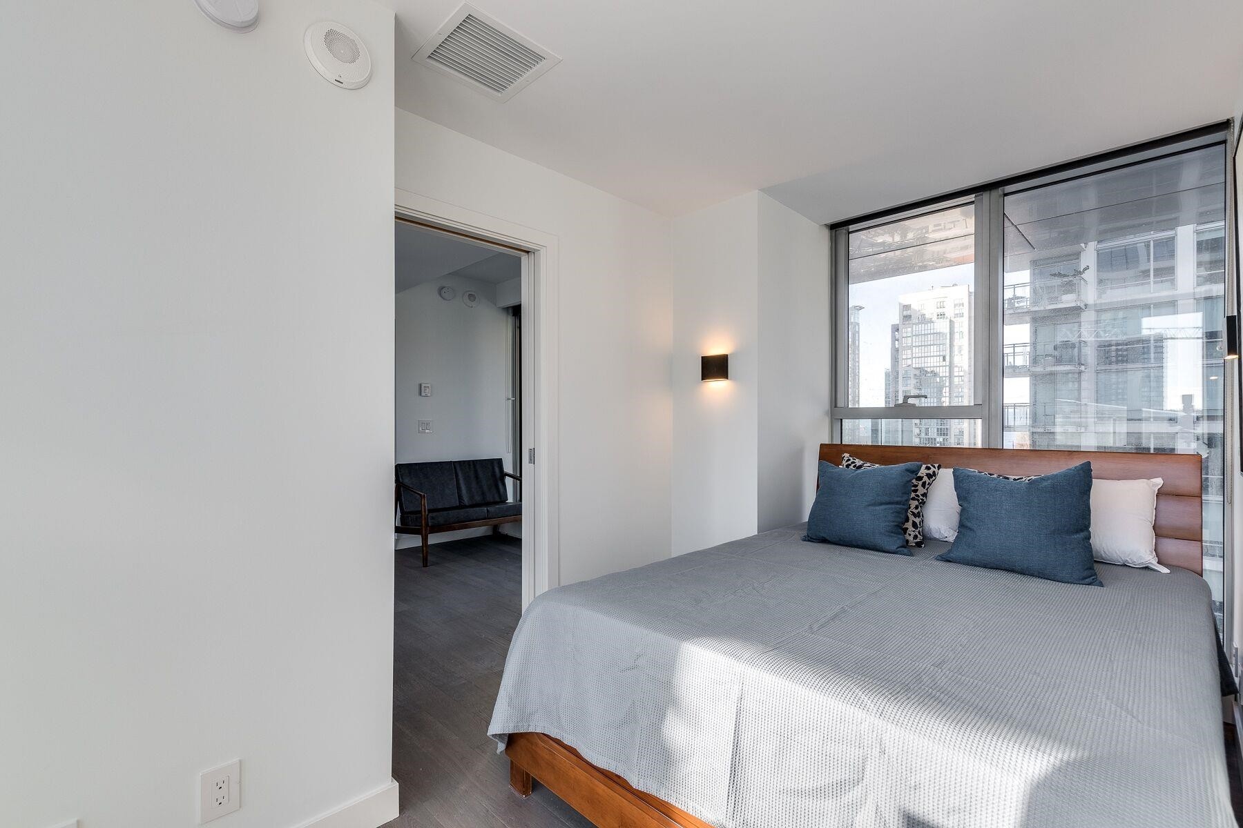 1207-1480 Howe Street, Vancouver, BC