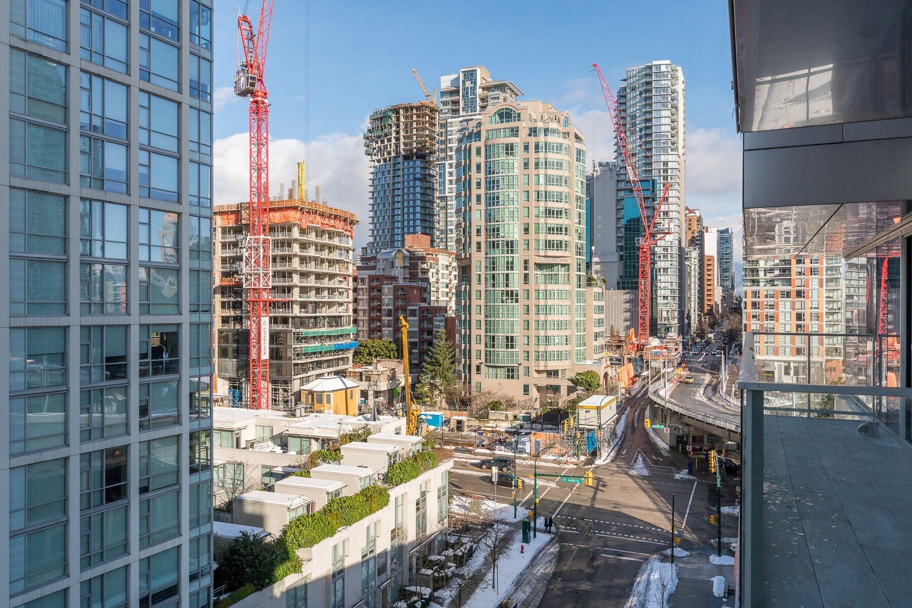 1207-1480 Howe Street, Vancouver, BC