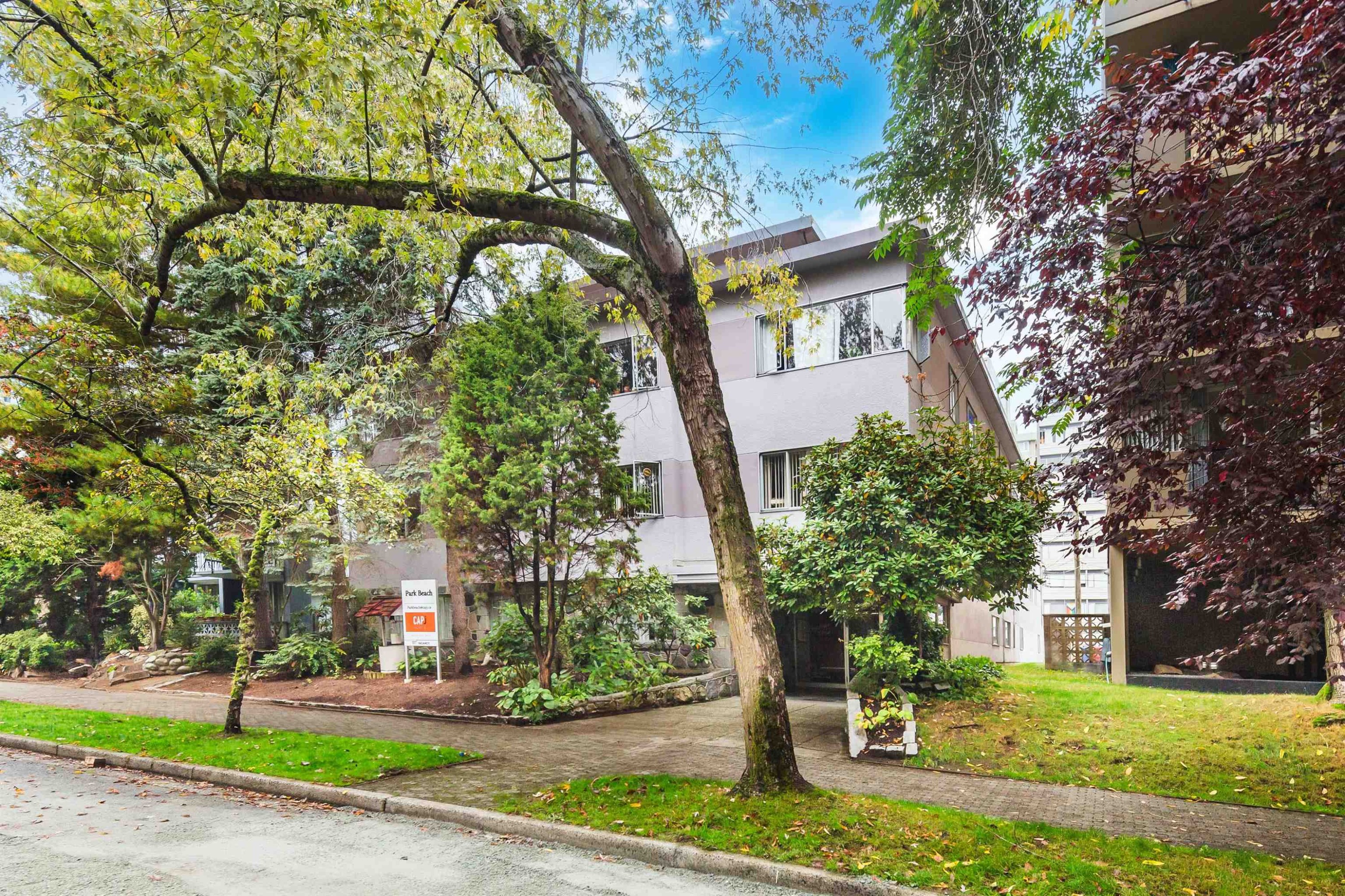 208-1925 Nelsonstreet, Vancouver, BC