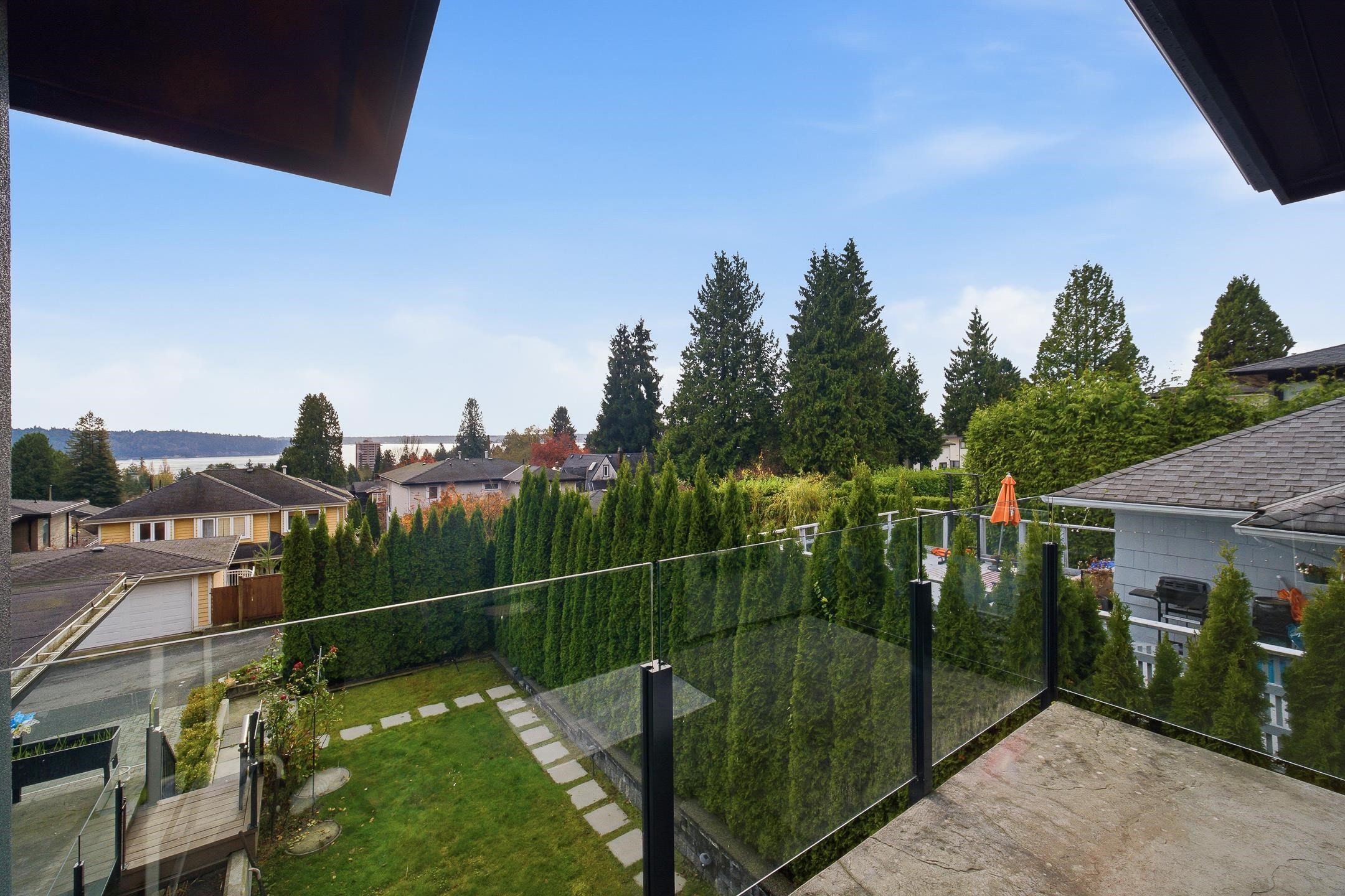 1468 Kings Avenue, West Vancouver, BC