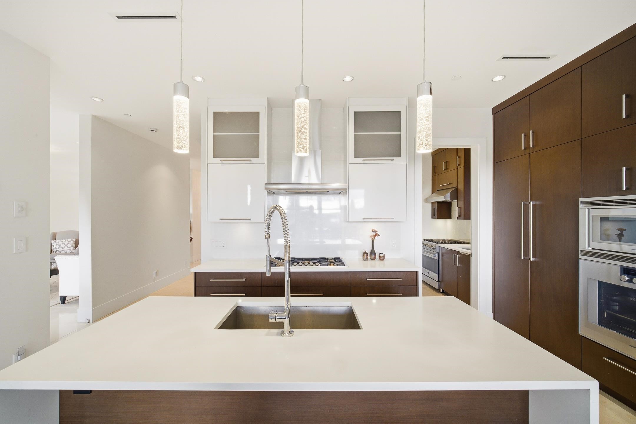 1468 Kings Avenue, West Vancouver, BC