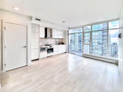 3603-4670 Assembly Way Burnaby, BC V5H 0H3
