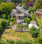 1115 Lenora Road Bowen Island, BC V0N 1G1