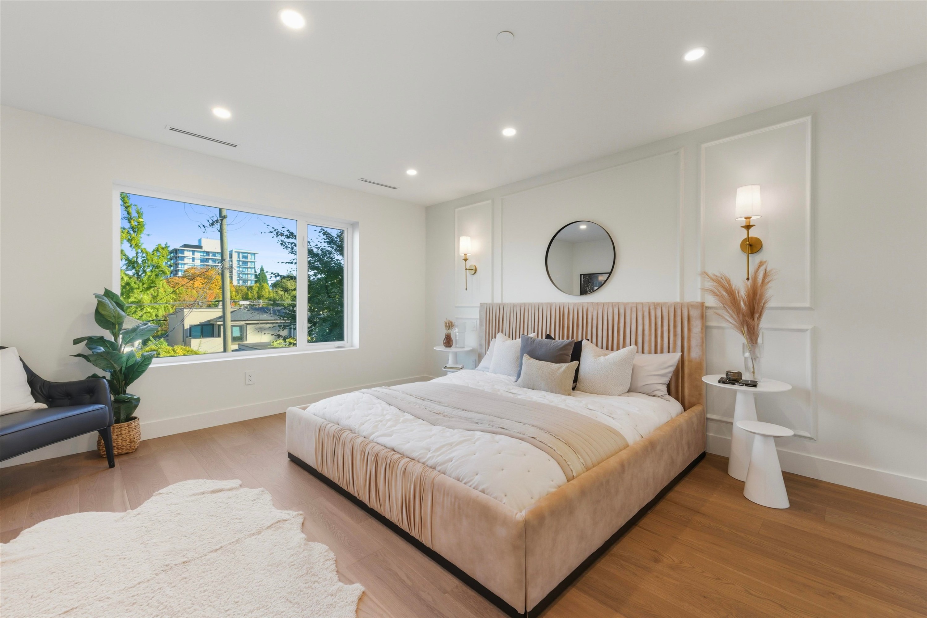 1759 16Th Avenue W, Vancouver, BC