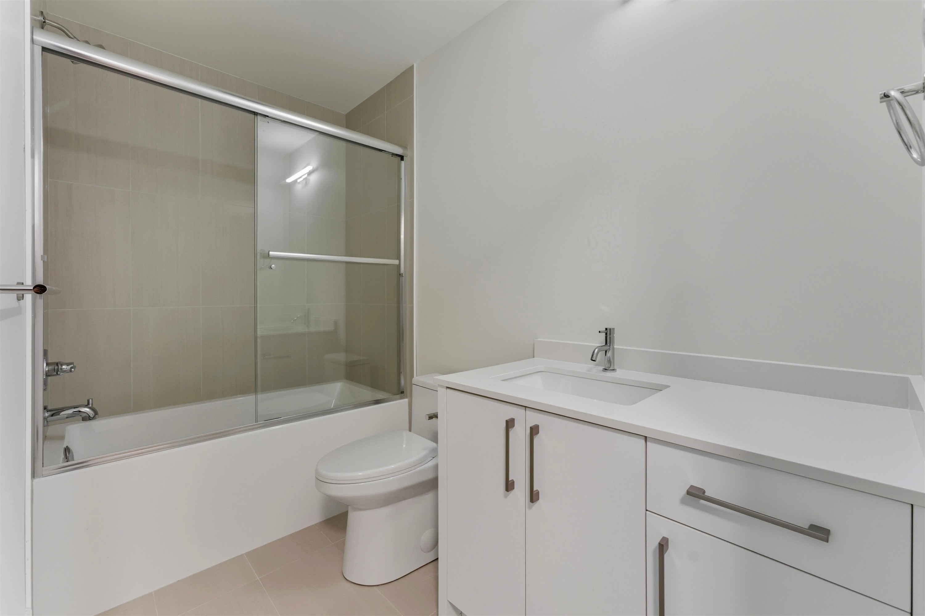 1759 16Th Avenue W, Vancouver, BC