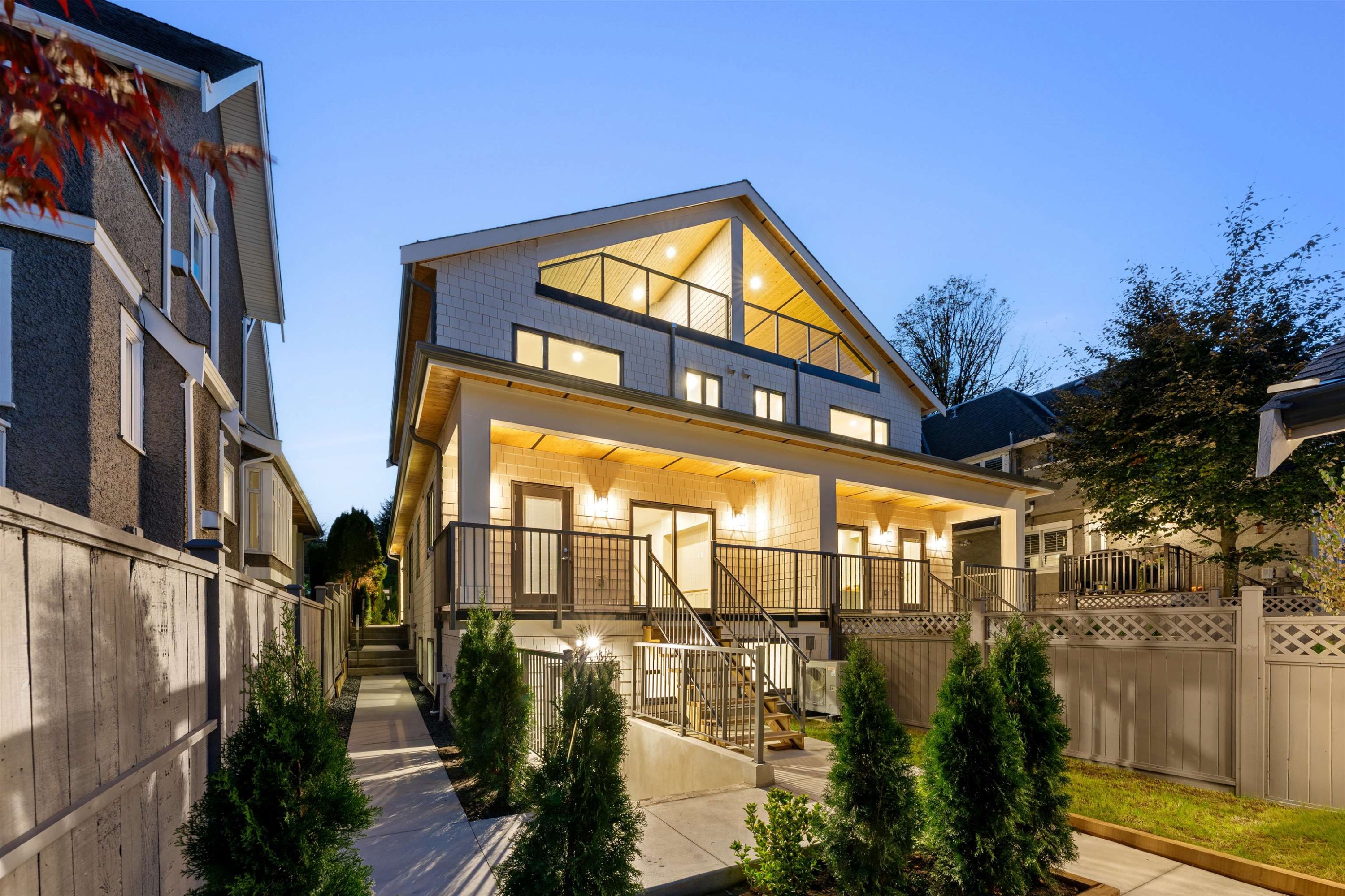 1759 16Th Avenue W, Vancouver, BC