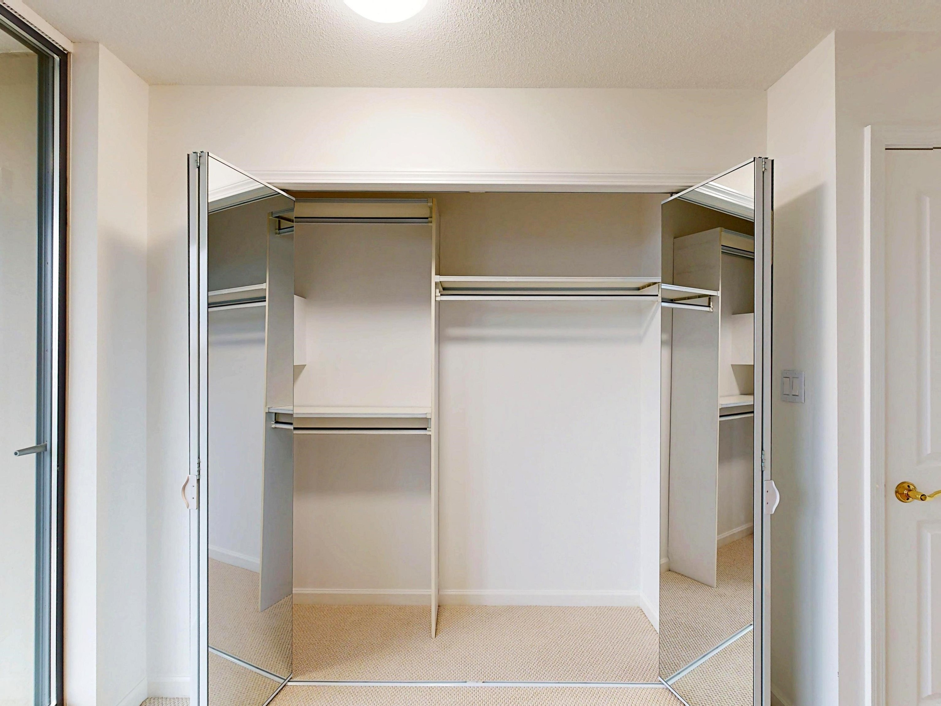 1607-4425 Halifax Street, Burnaby, BC