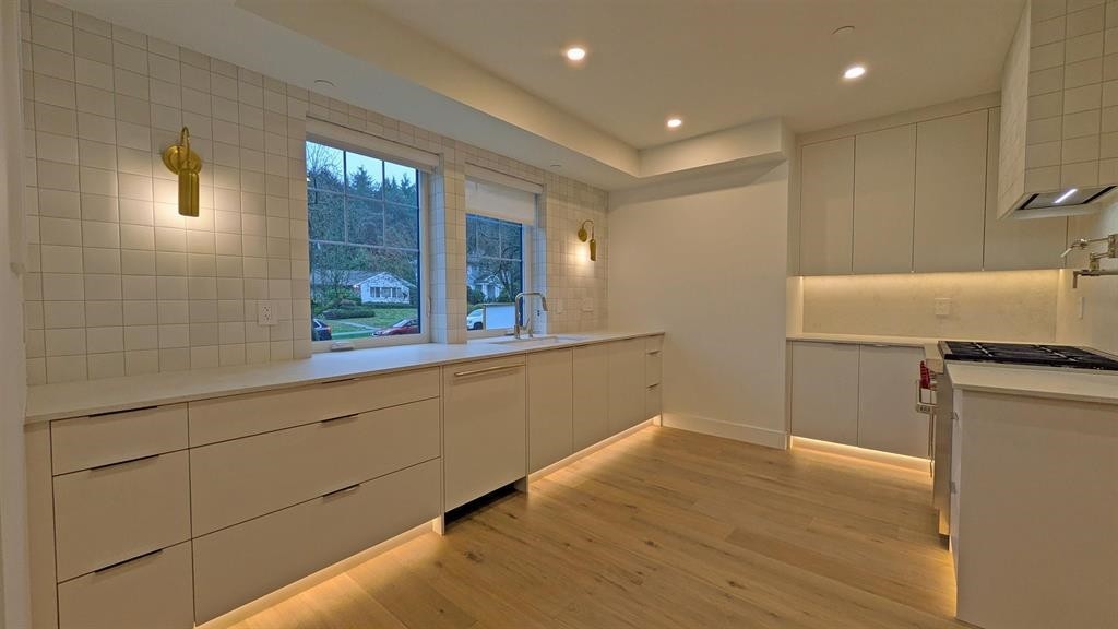 1139 33Rd Avenue W, Vancouver, BC