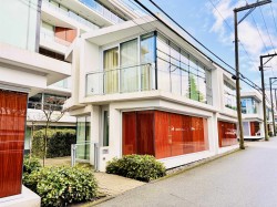 759 41st Avenue W Vancouver, BC V5Z 3M7