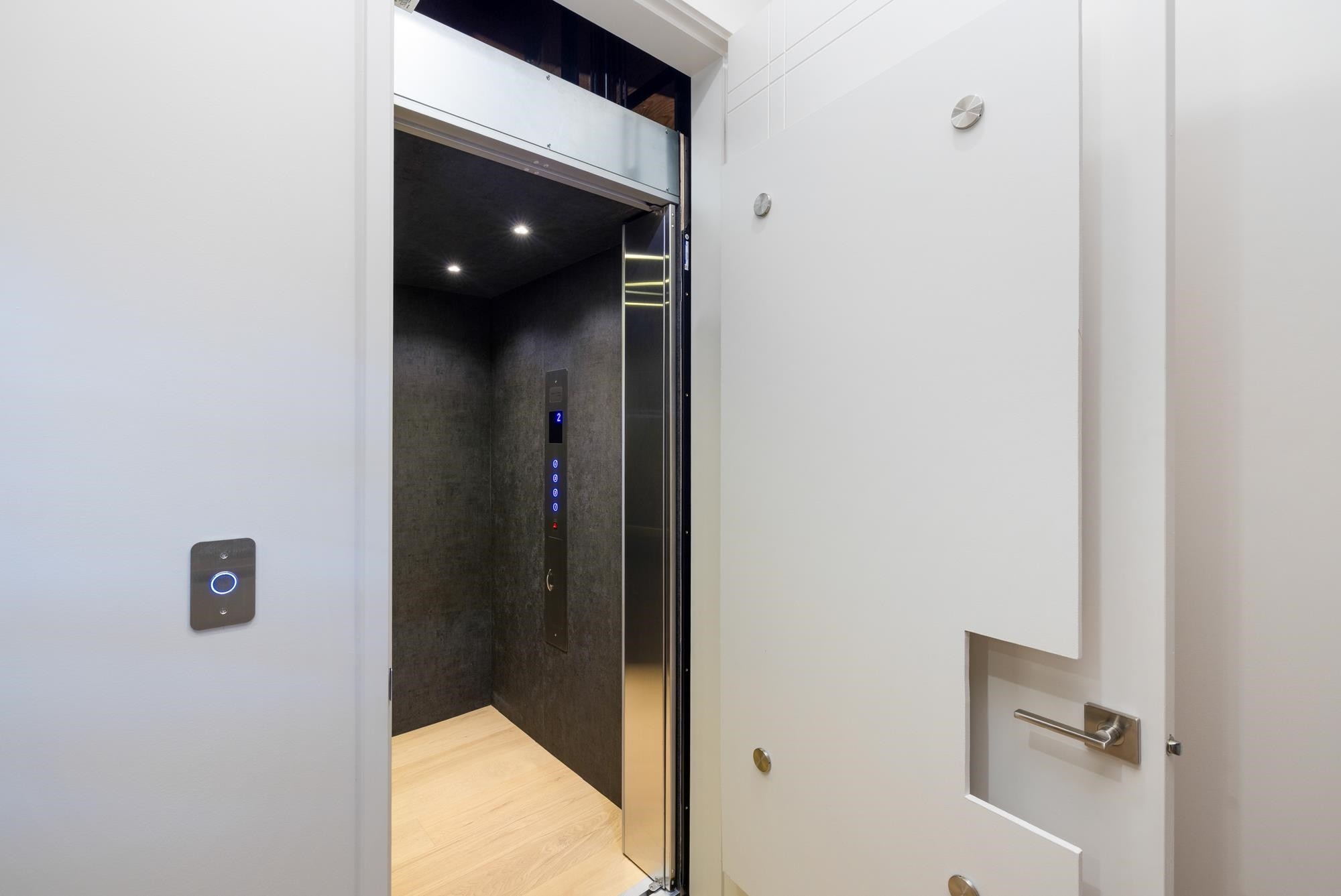 620 Kenwood Road, West Vancouver, BC