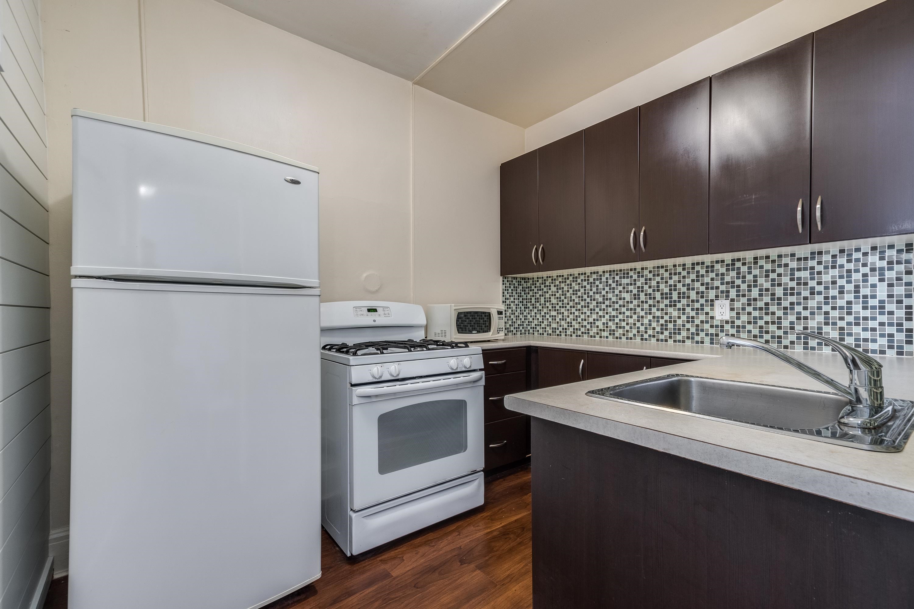 2-935 Jervis Street, Vancouver, BC