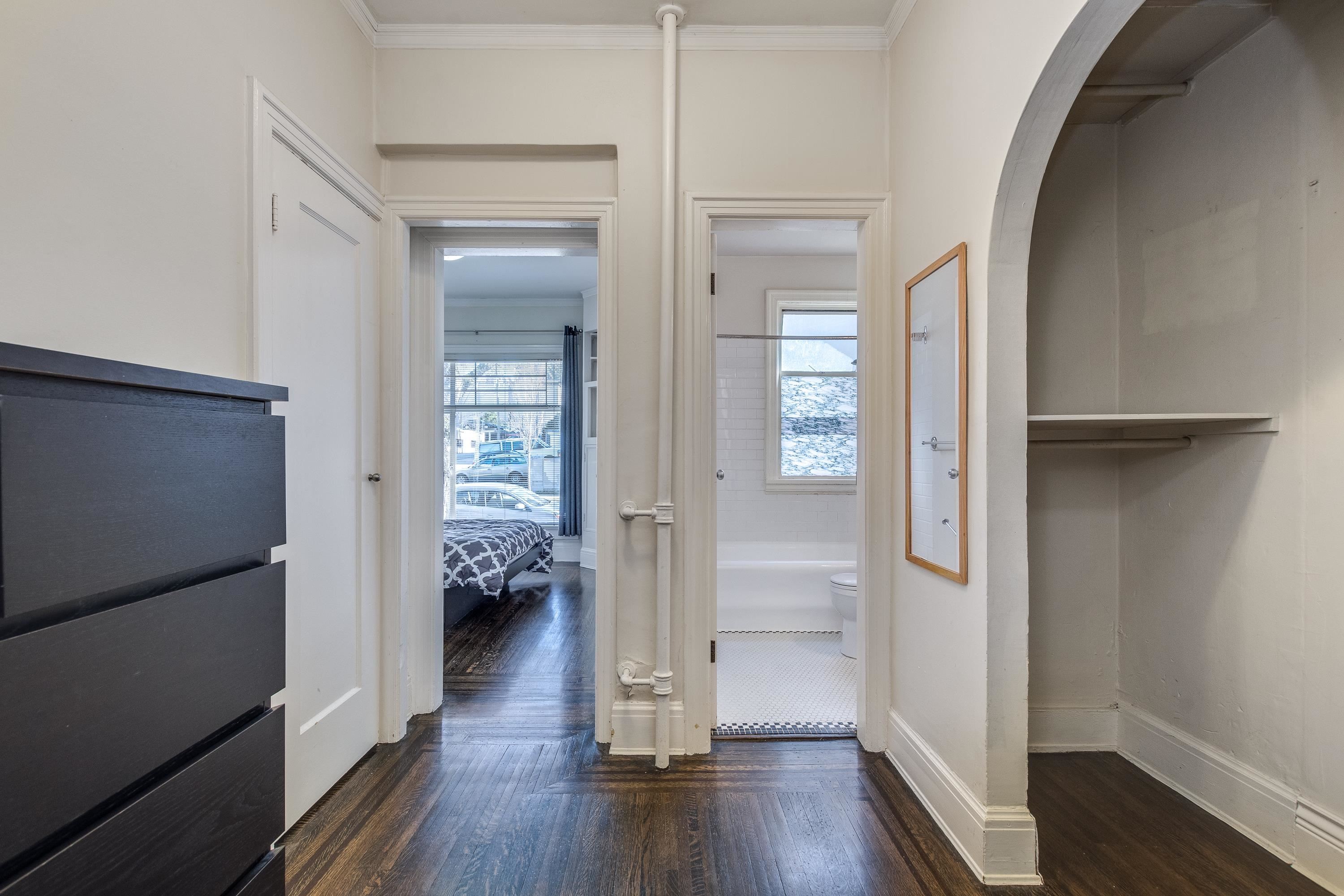 2-935 Jervis Street, Vancouver, BC