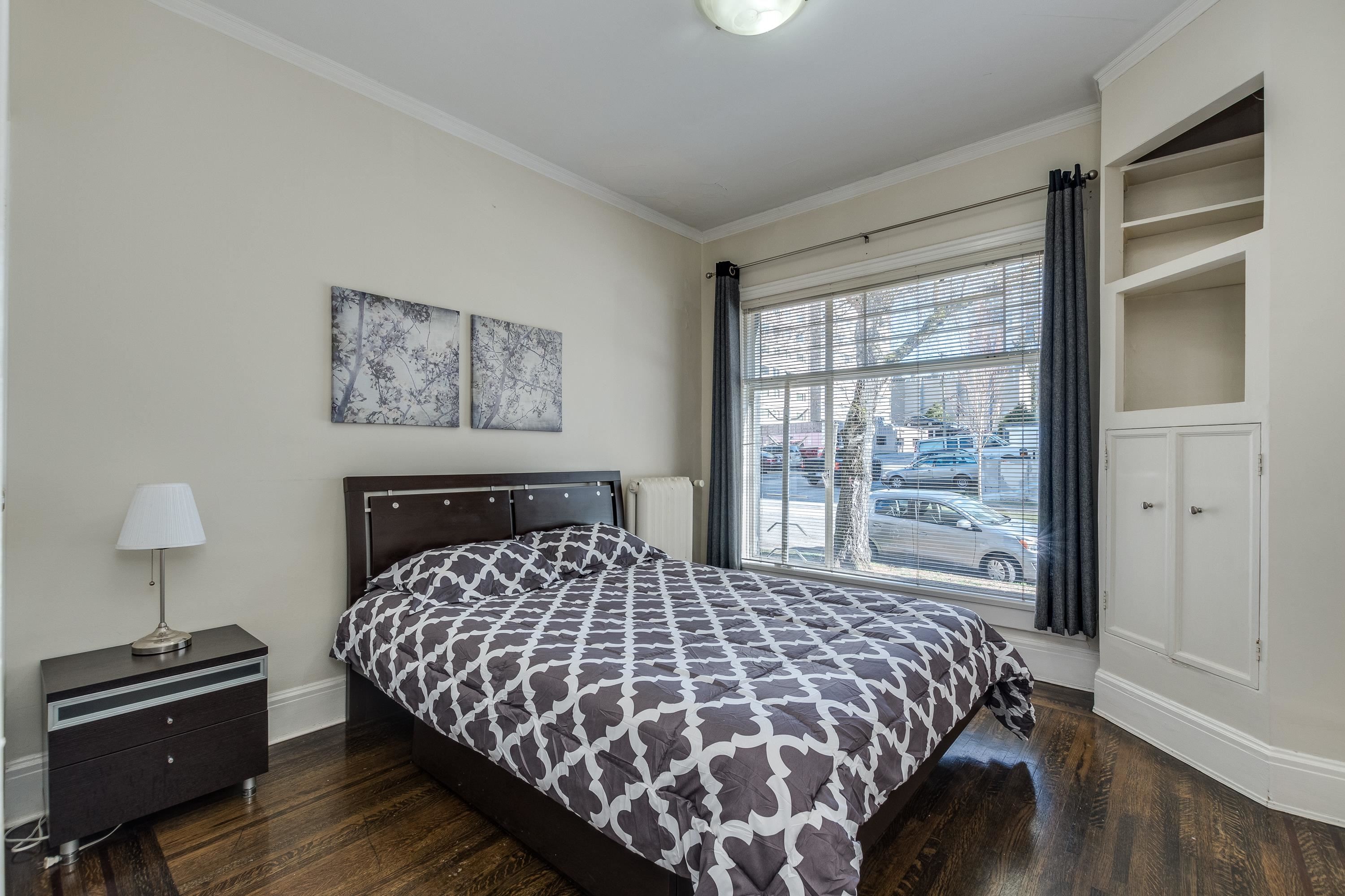 2-935 Jervis Street, Vancouver, BC