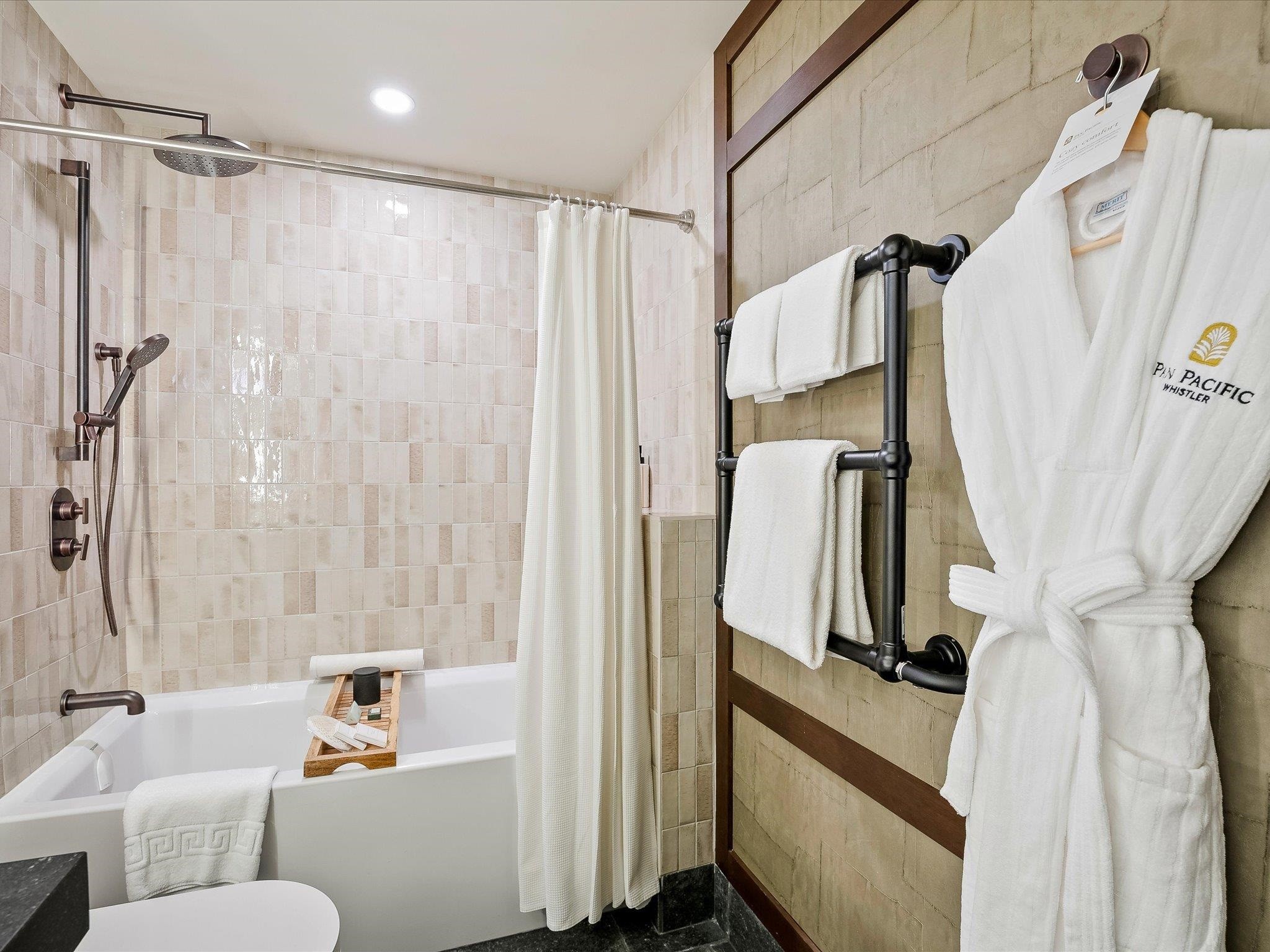 315-4320 Sundial Crescent, Whistler, BC