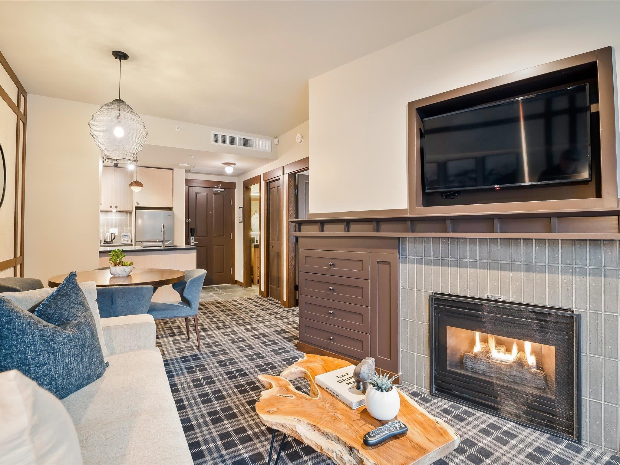 315-4320 Sundial Crescent, Whistler, BC