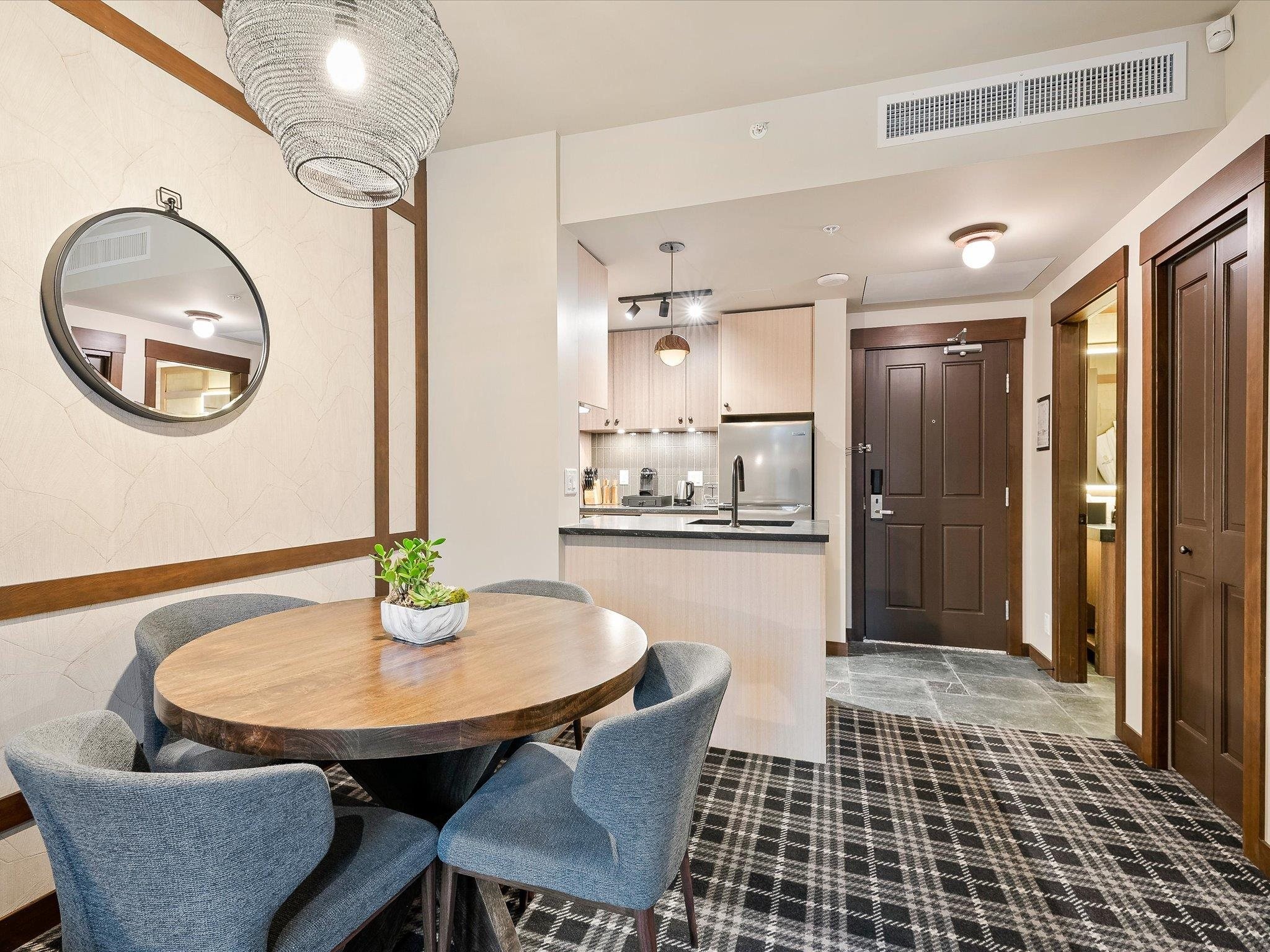 315-4320 Sundial Crescent, Whistler, BC