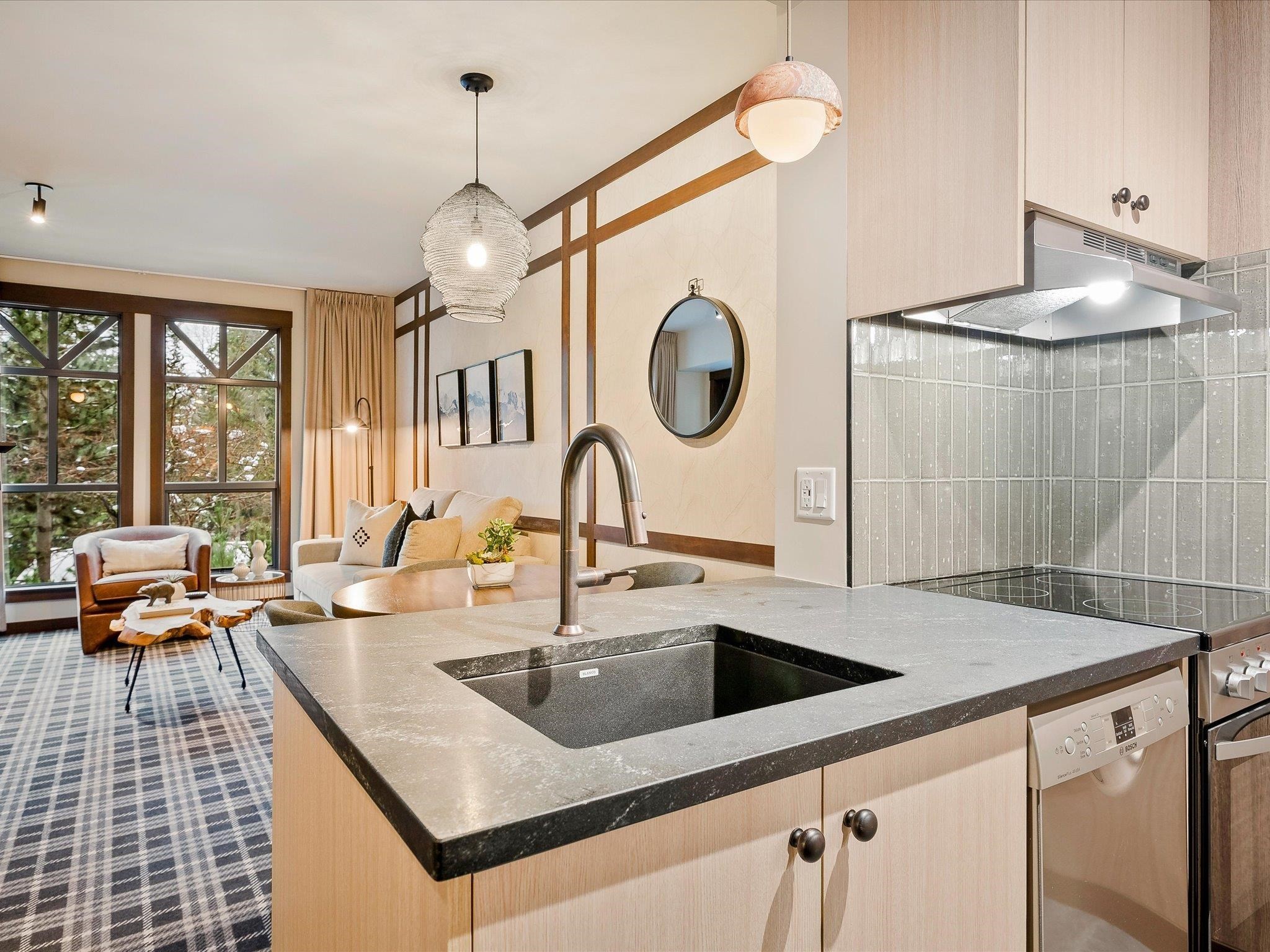 315-4320 Sundial Crescent, Whistler, BC