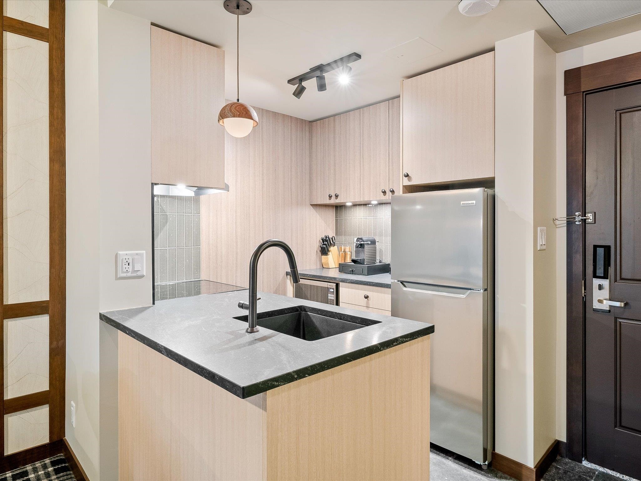 315-4320 Sundial Crescent, Whistler, BC