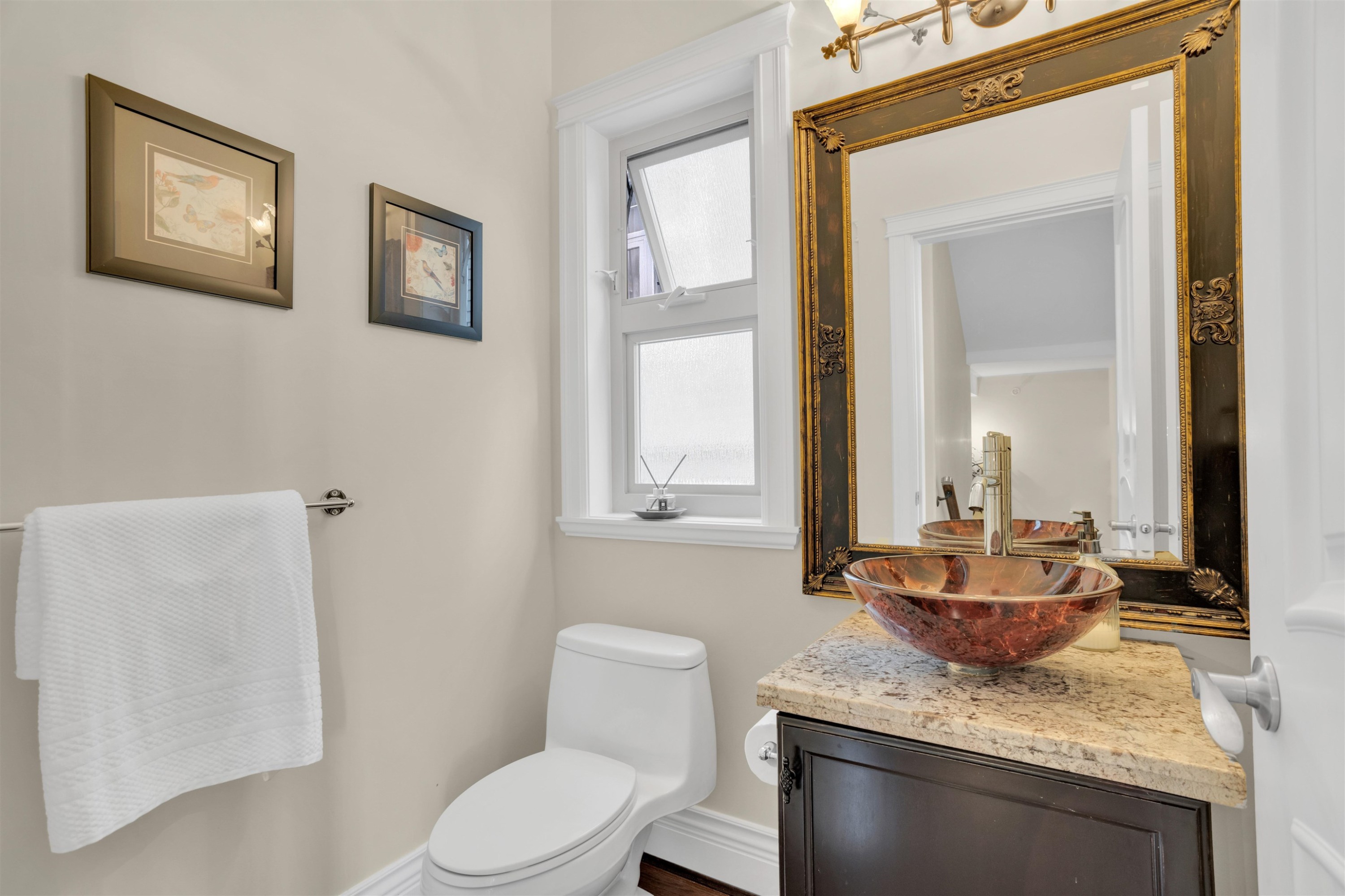 4038 33Rd Avenue W, Vancouver, BC