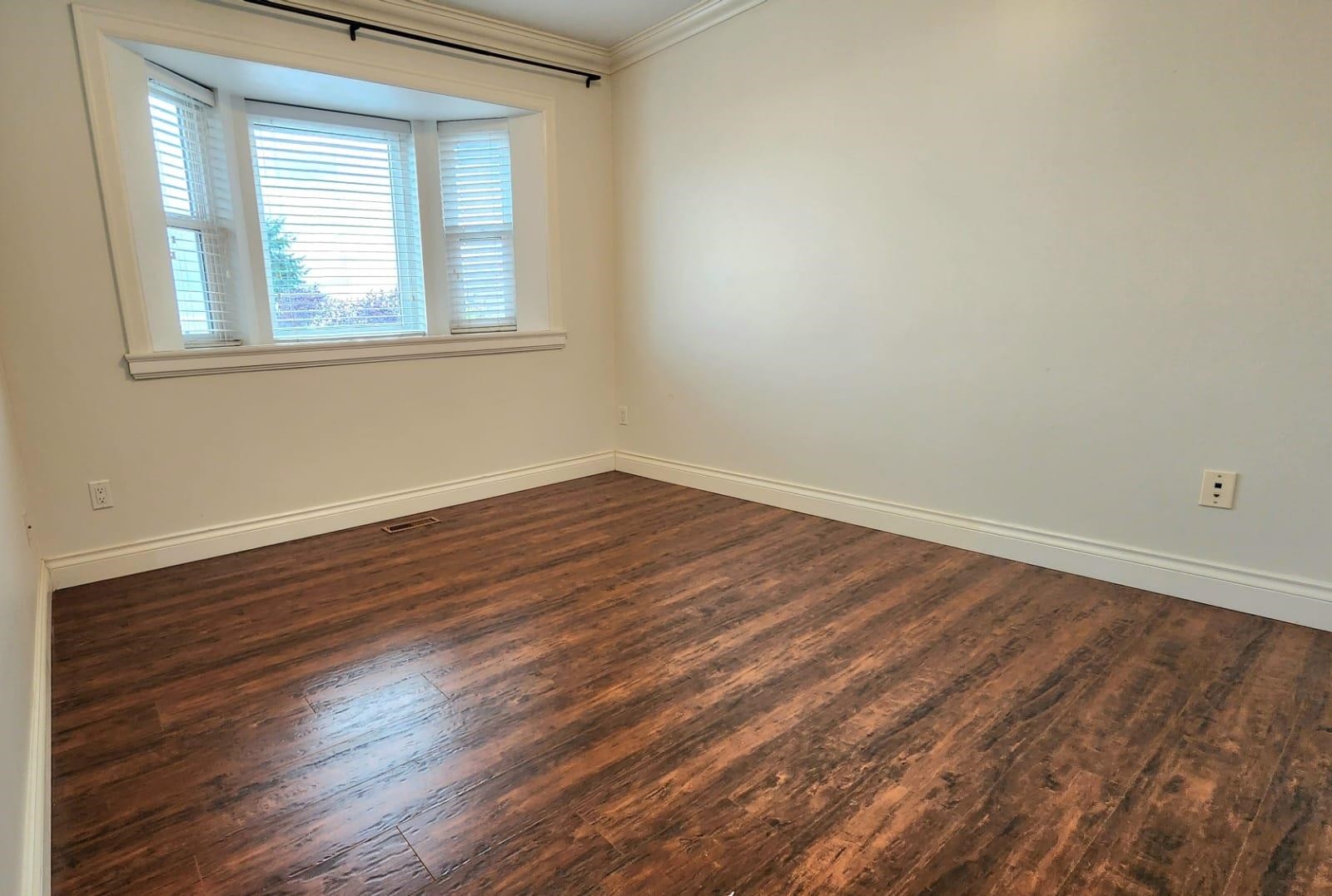 Main+Up-1391 61 Avenue E, Vancouver, BC