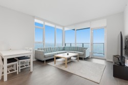 2002-2108 Gilmore Avenue Burnaby, BC V5C 0N8