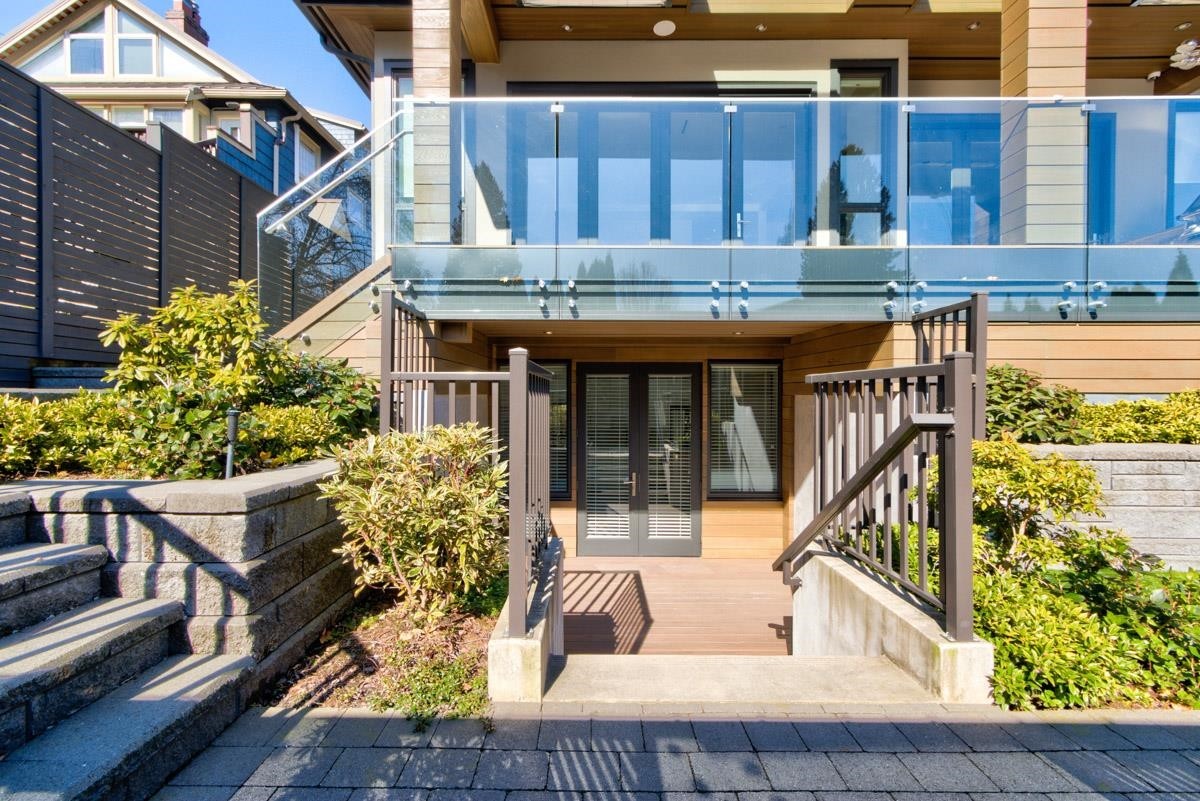 1488 Jefferson Avenue, West Vancouver, BC