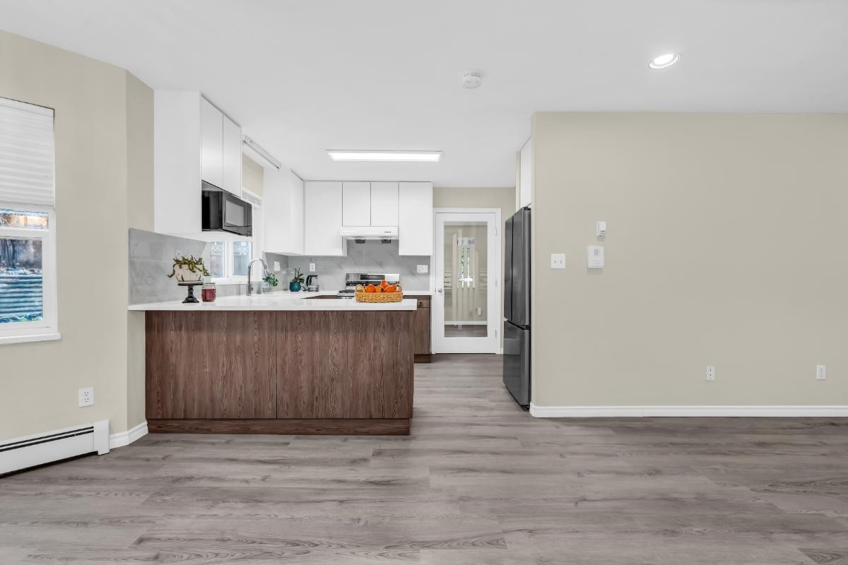 1400 Meadowview Court, Coquitlam, BC