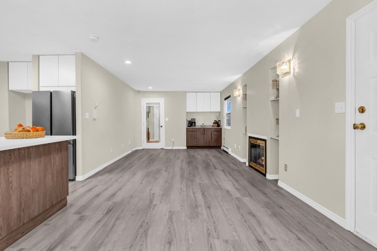 1400 Meadowview Court, Coquitlam, BC