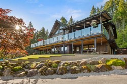 11192 286 Street Maple Ridge, BC V2W 1L7