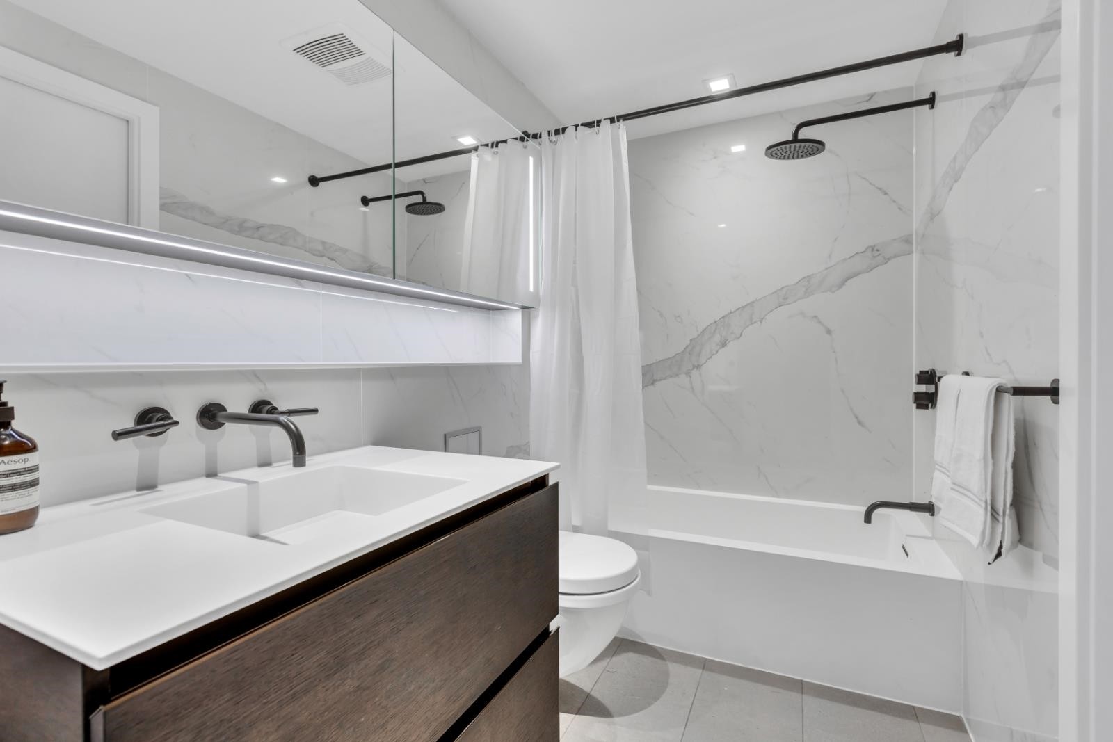 150X-620 Cardero Street, Vancouver, BC