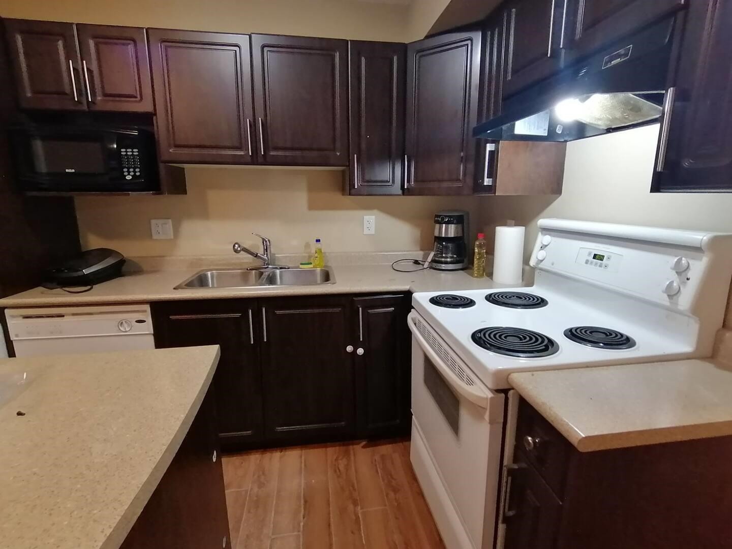 Bsmt-536 Webster Avenue, Coquitlam, BC