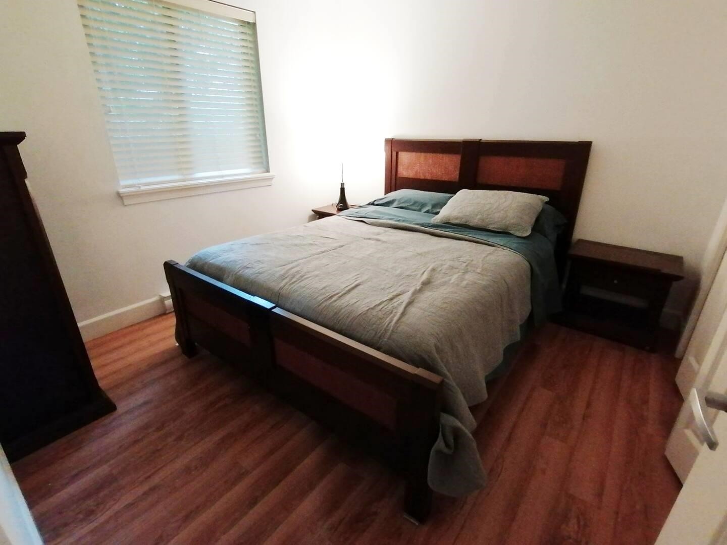 Bsmt-536 Webster Avenue, Coquitlam, BC