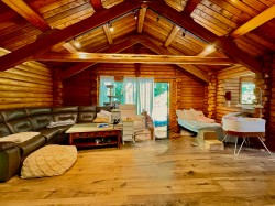 23551 132 Avenue Maple Ridge, BC V4R 2S6