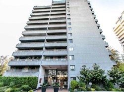 808-4194 Maywood Street Burnaby, BC V5H 4E9