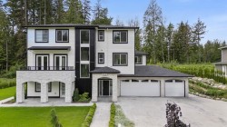 12425 271 Street Maple Ridge, BC V2W 1C2