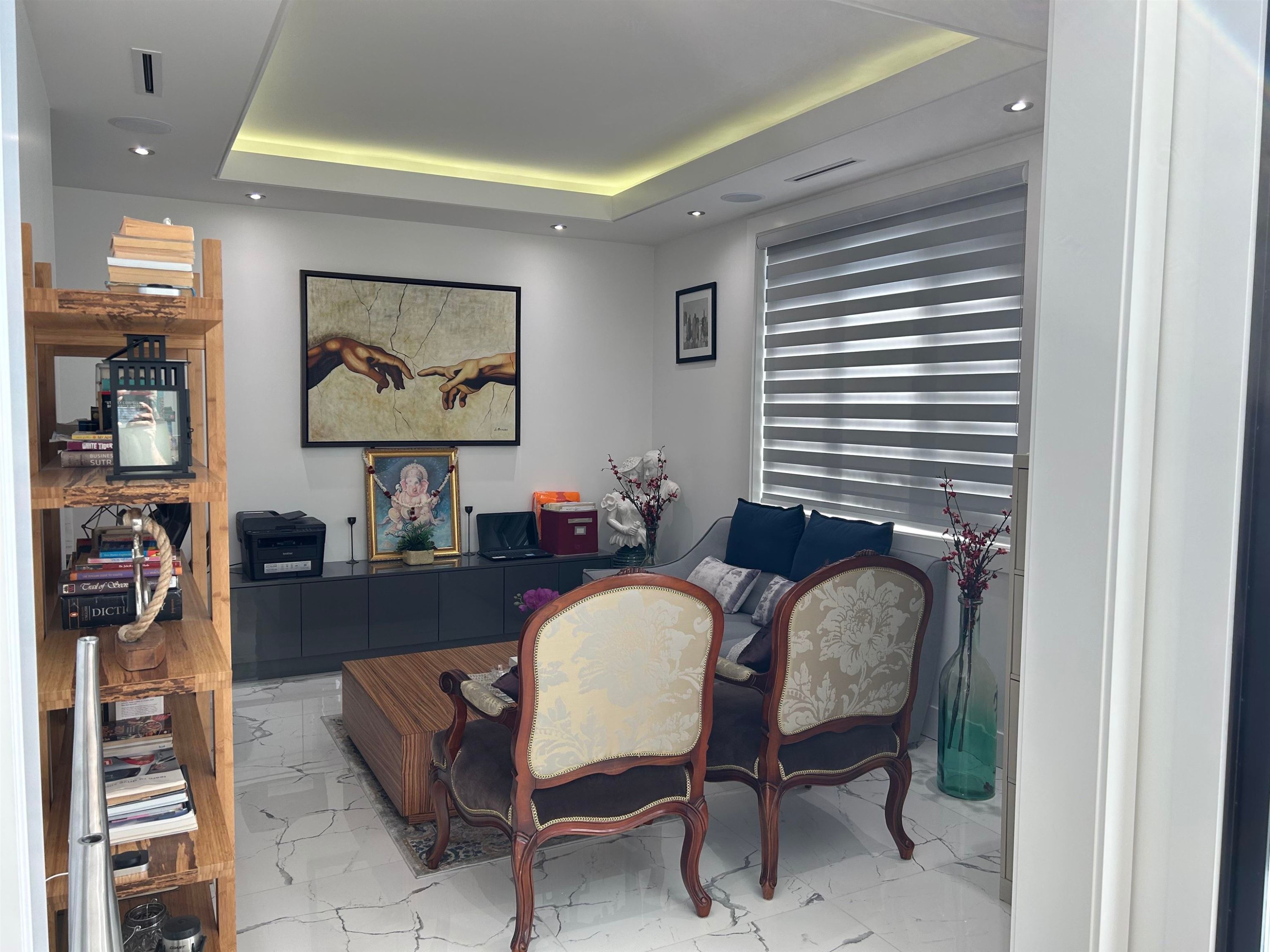 Main 4005 Bond Street, Burnaby, BC