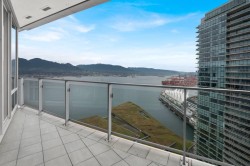 310X-1077 Cordova Street W Vancouver, BC V6C 0B9