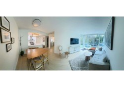 202-1033 Marinaside Crescent Vancouver, BC V6Z 3A3