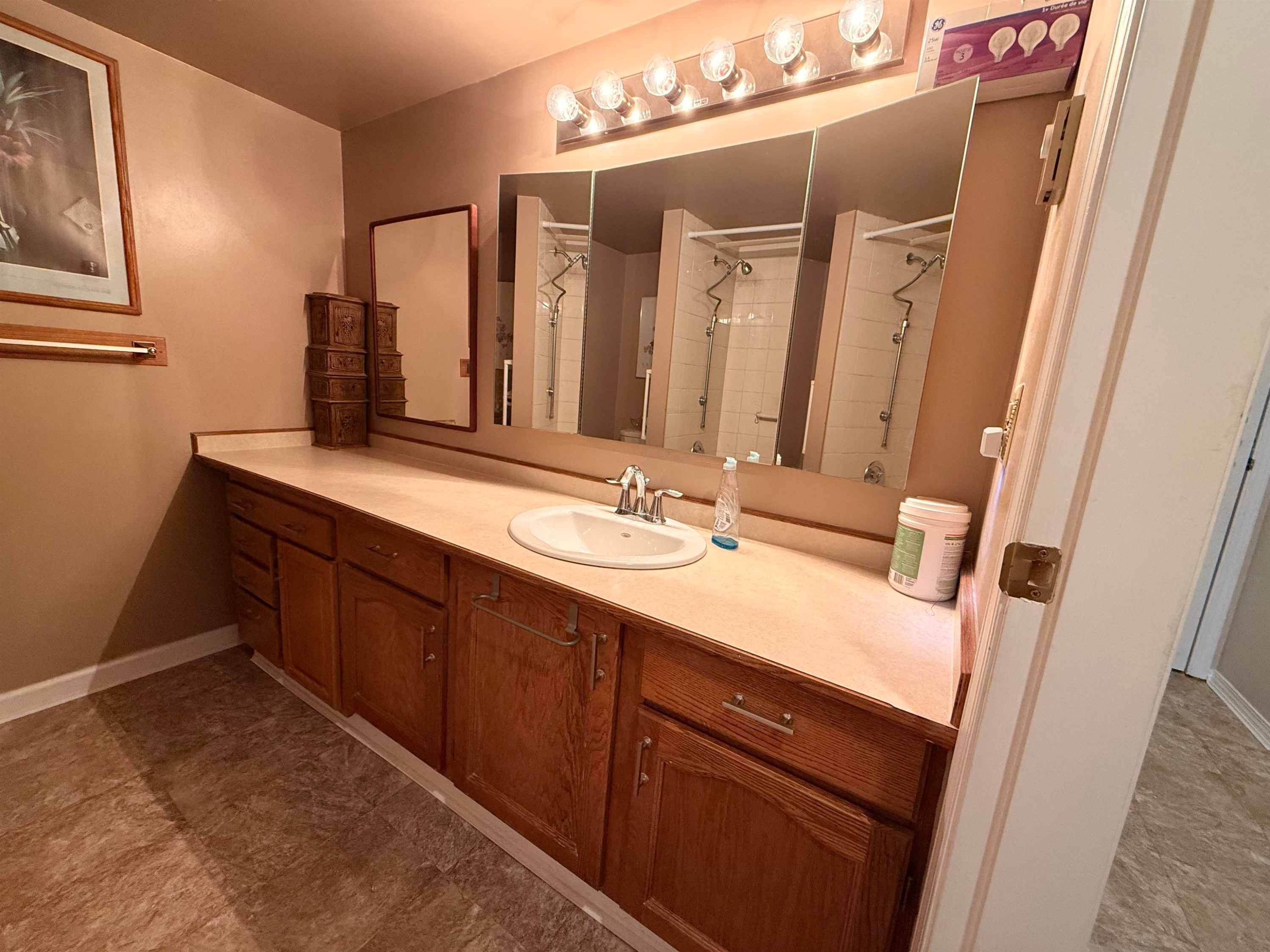 214-11510 225 Street, Maple Ridge, BC