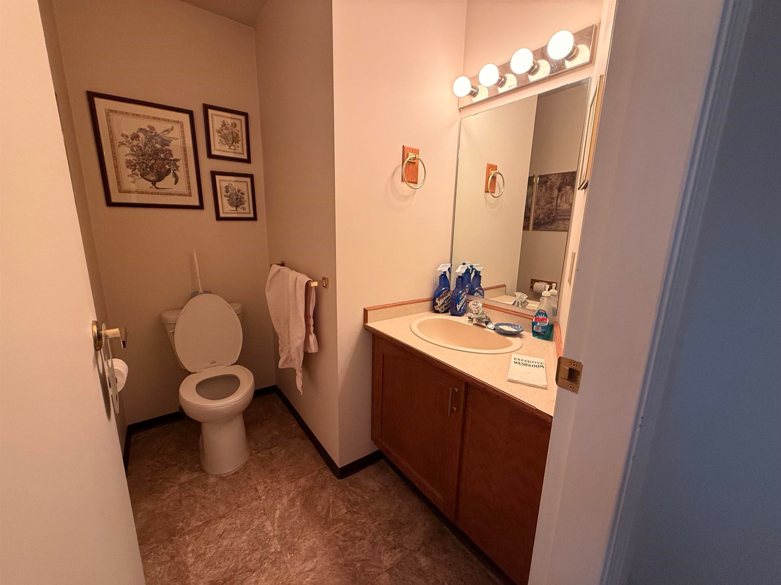 214-11510 225 Street, Maple Ridge, BC