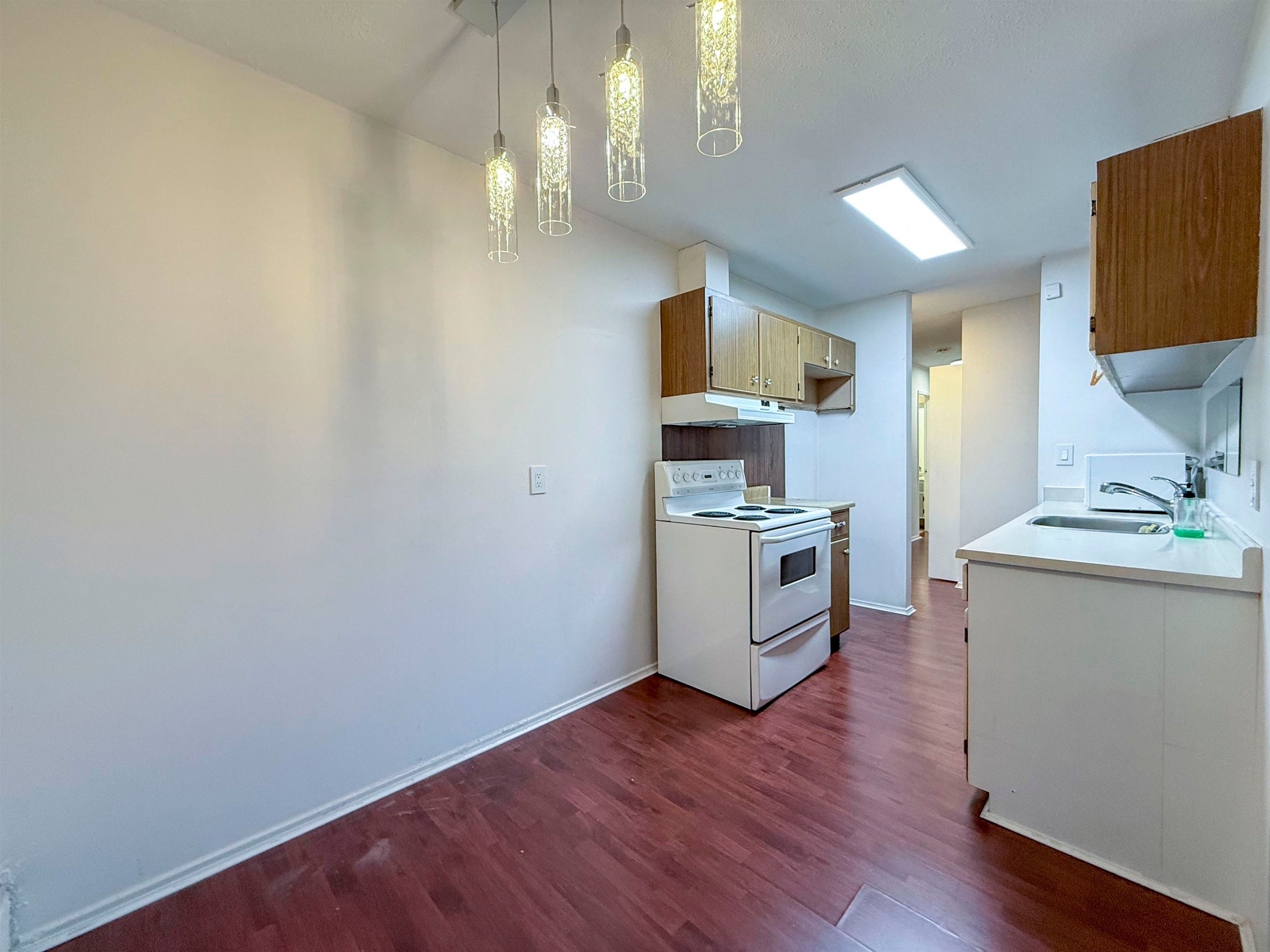 302-8020 Ryan Road, Richmond, BC