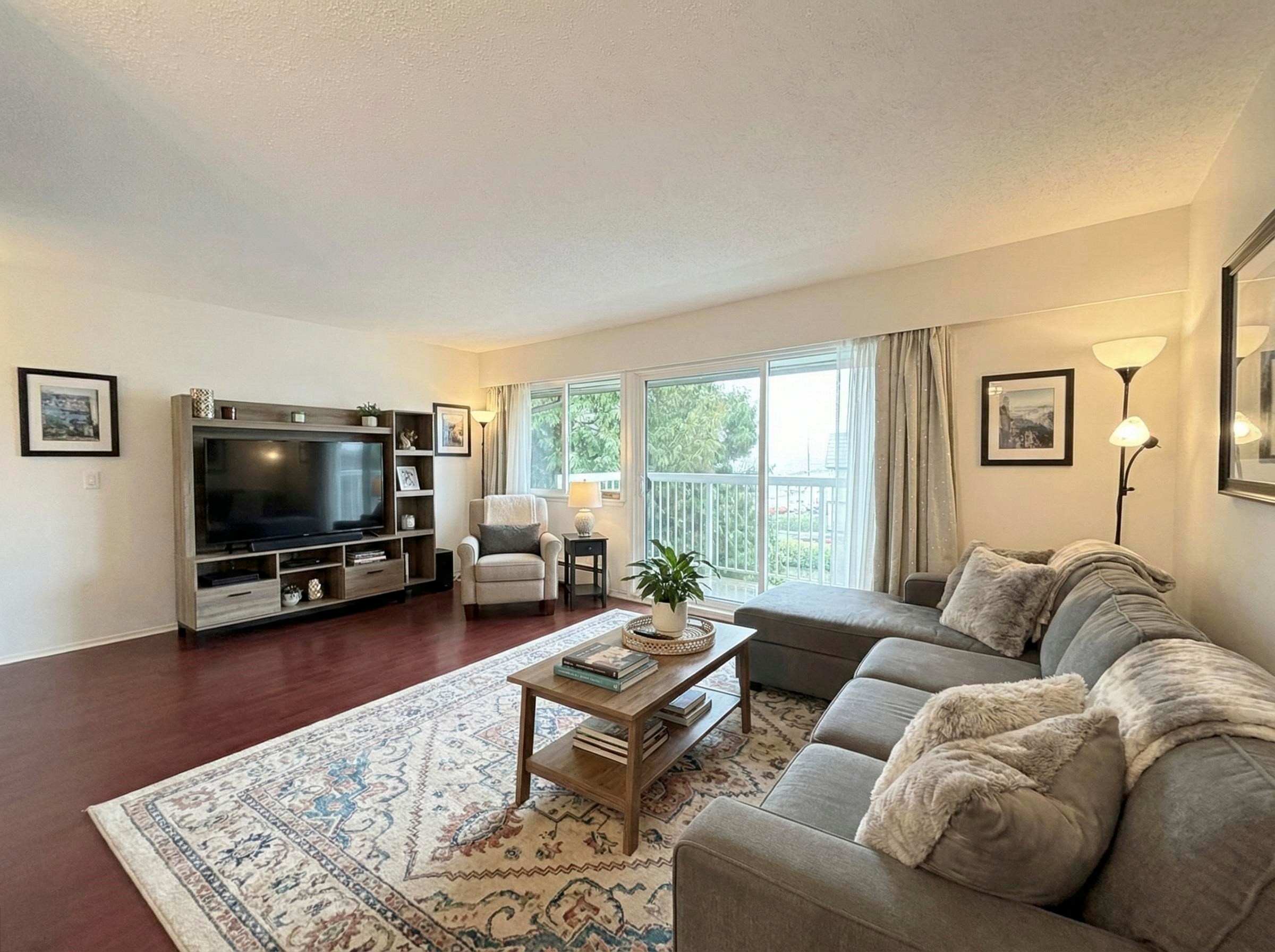 302-8020 Ryan Road, Richmond, BC