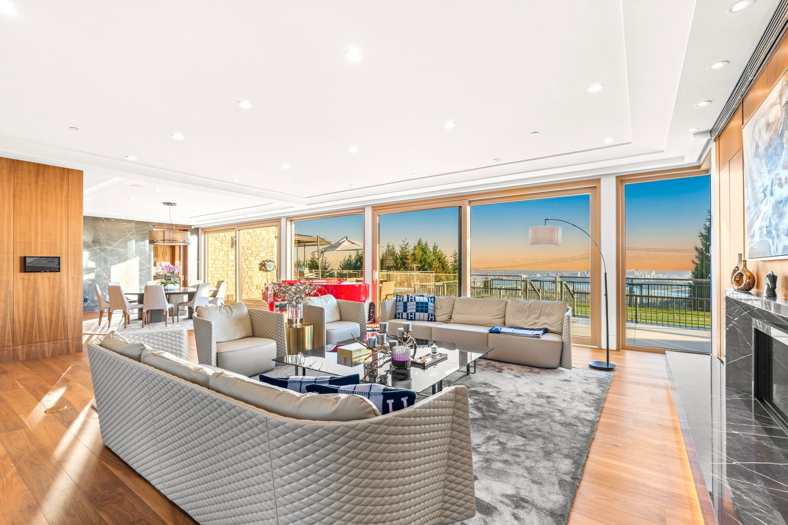 1036 Eyremount Drive, West Vancouver, BC