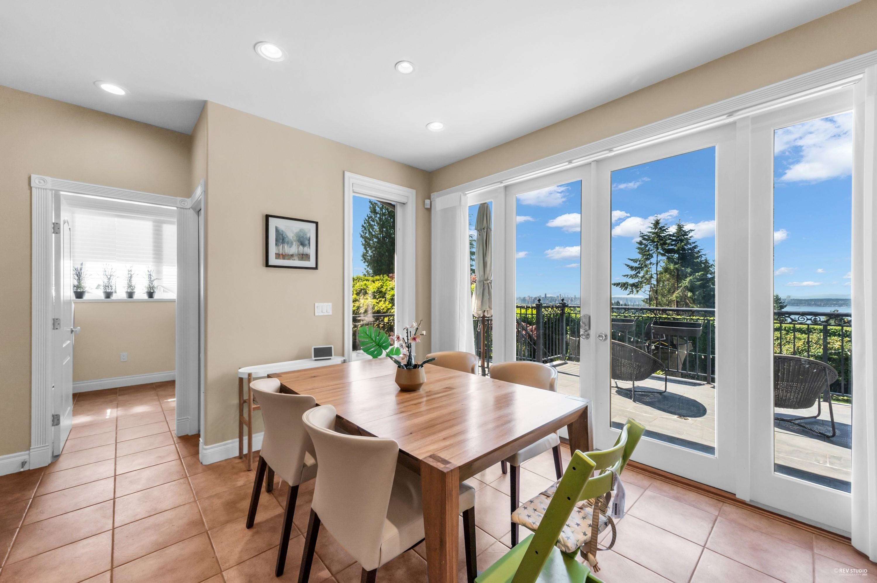 848 Fairmile Road, West Vancouver, BC