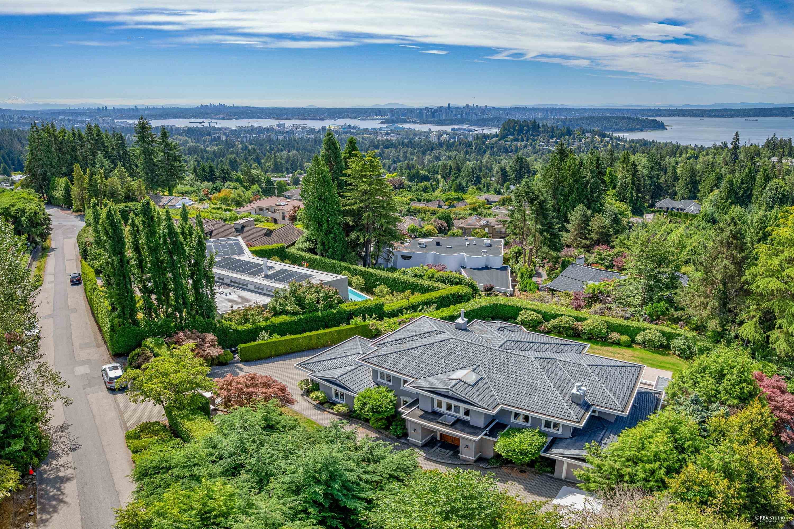 848 Fairmile Road, West Vancouver, BC