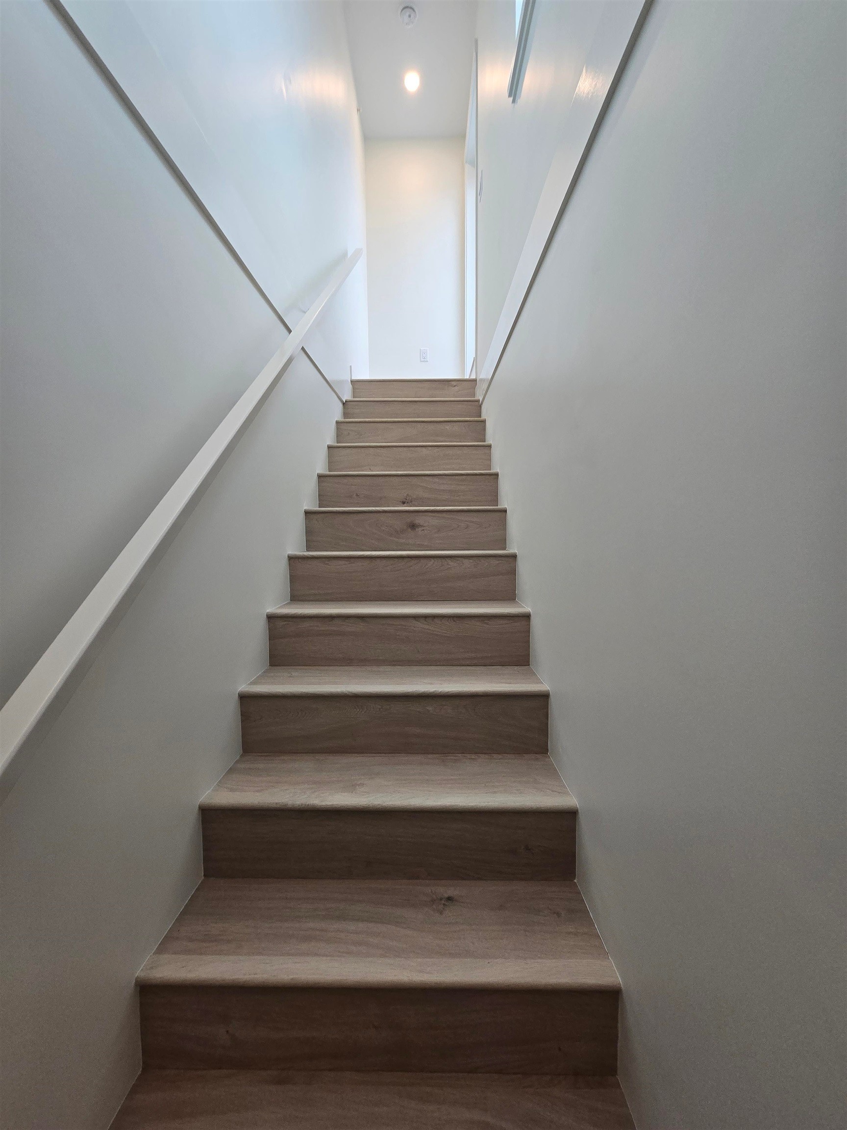 Sl65-10333 River Drive, Richmond, BC