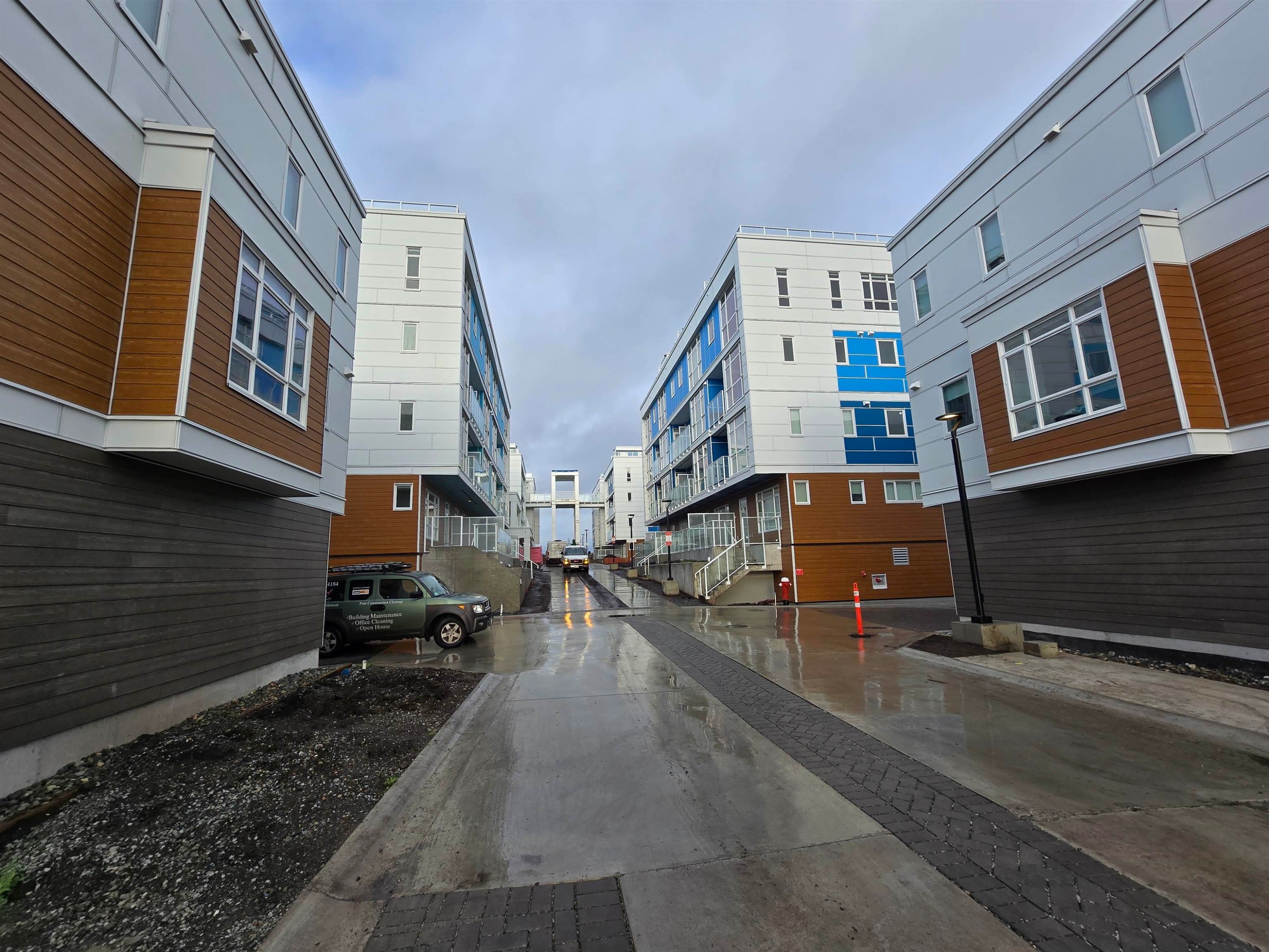 Sl65-10333 River Drive, Richmond, BC