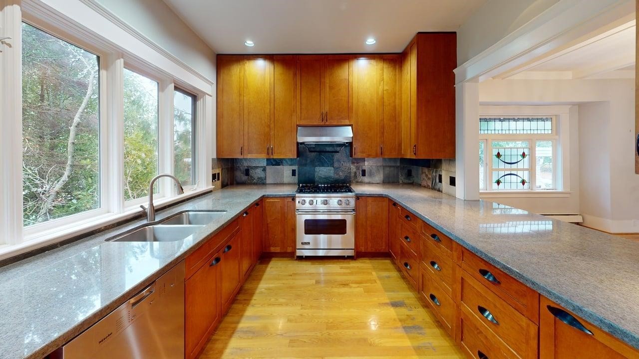 3558 35Th Avenue W, Vancouver, BC