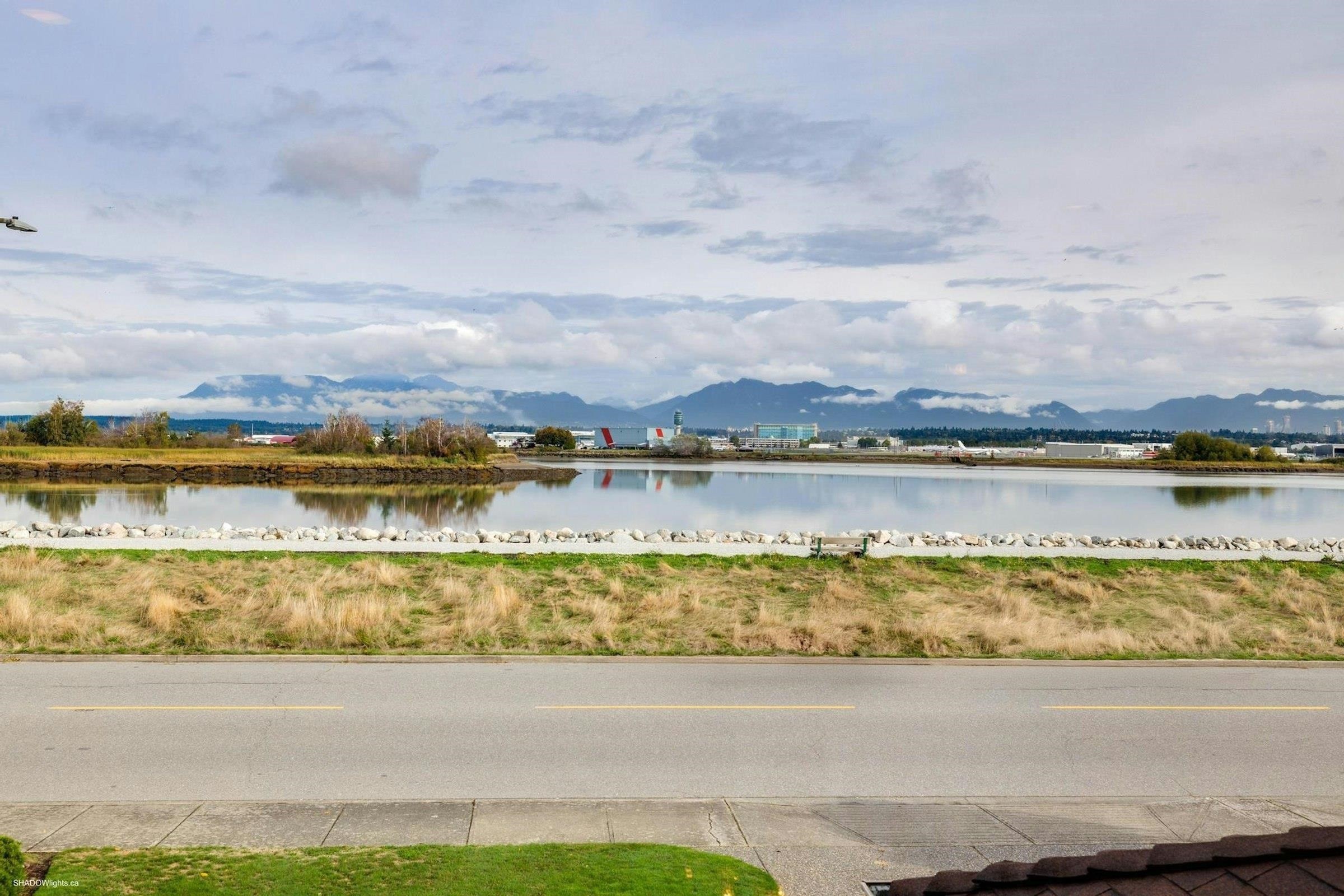 3200 River Rd, Richmond, BC